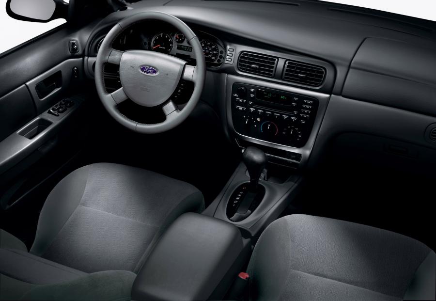  Ford Taurus 2000 года  (фото 26 из 92)